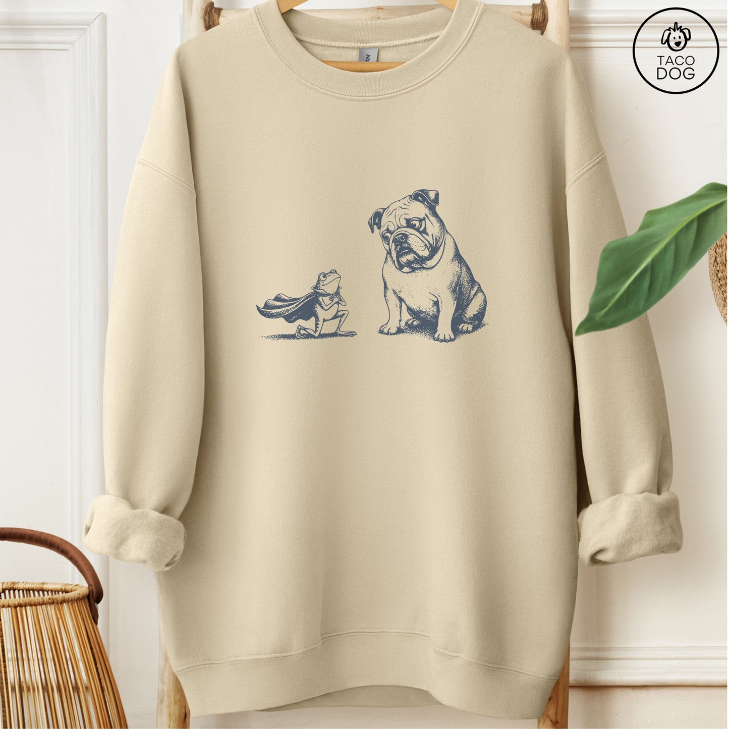 English Bulldog & Frog Sweatshirt Sand Taco-Dog