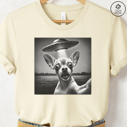 Chihuahua UFO Selfie T-Shirt