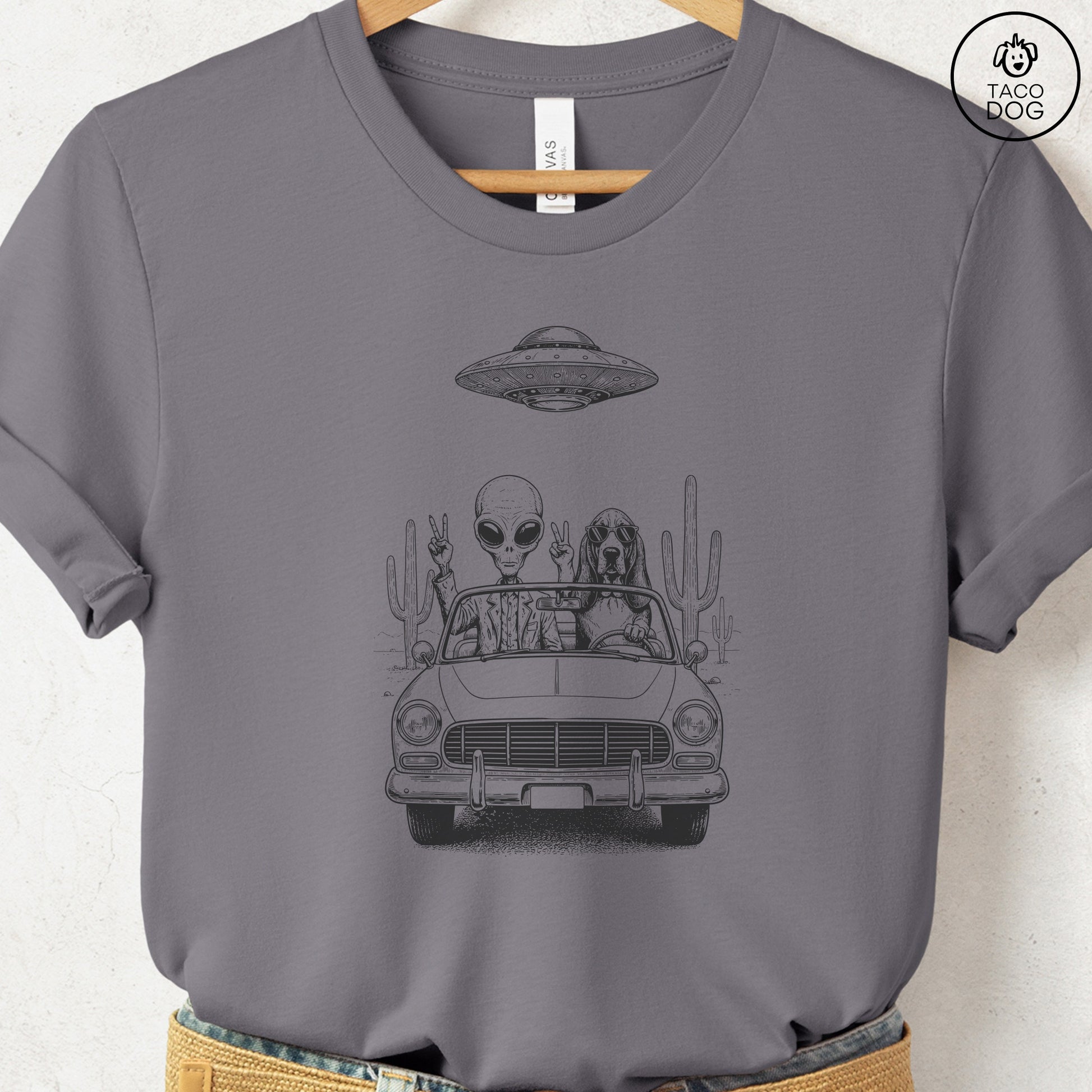 Basset Hound Vintage UFO T-Shirt Storm S Taco-Dog