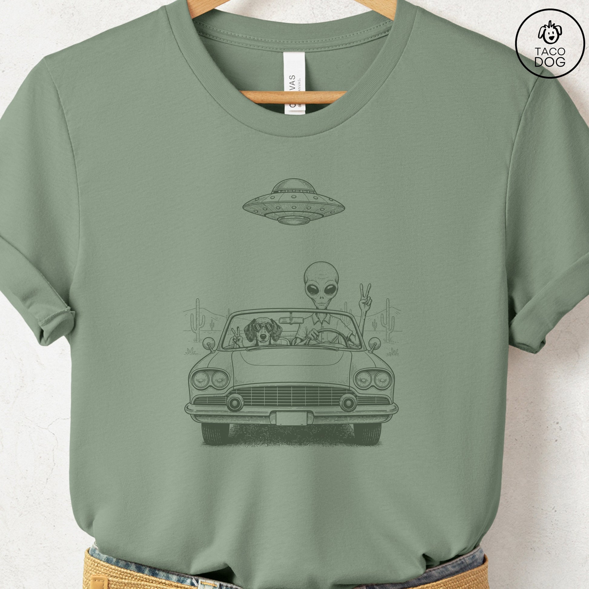 Dachshund Vintage UFO T-Shirt Sage S Taco-Dog