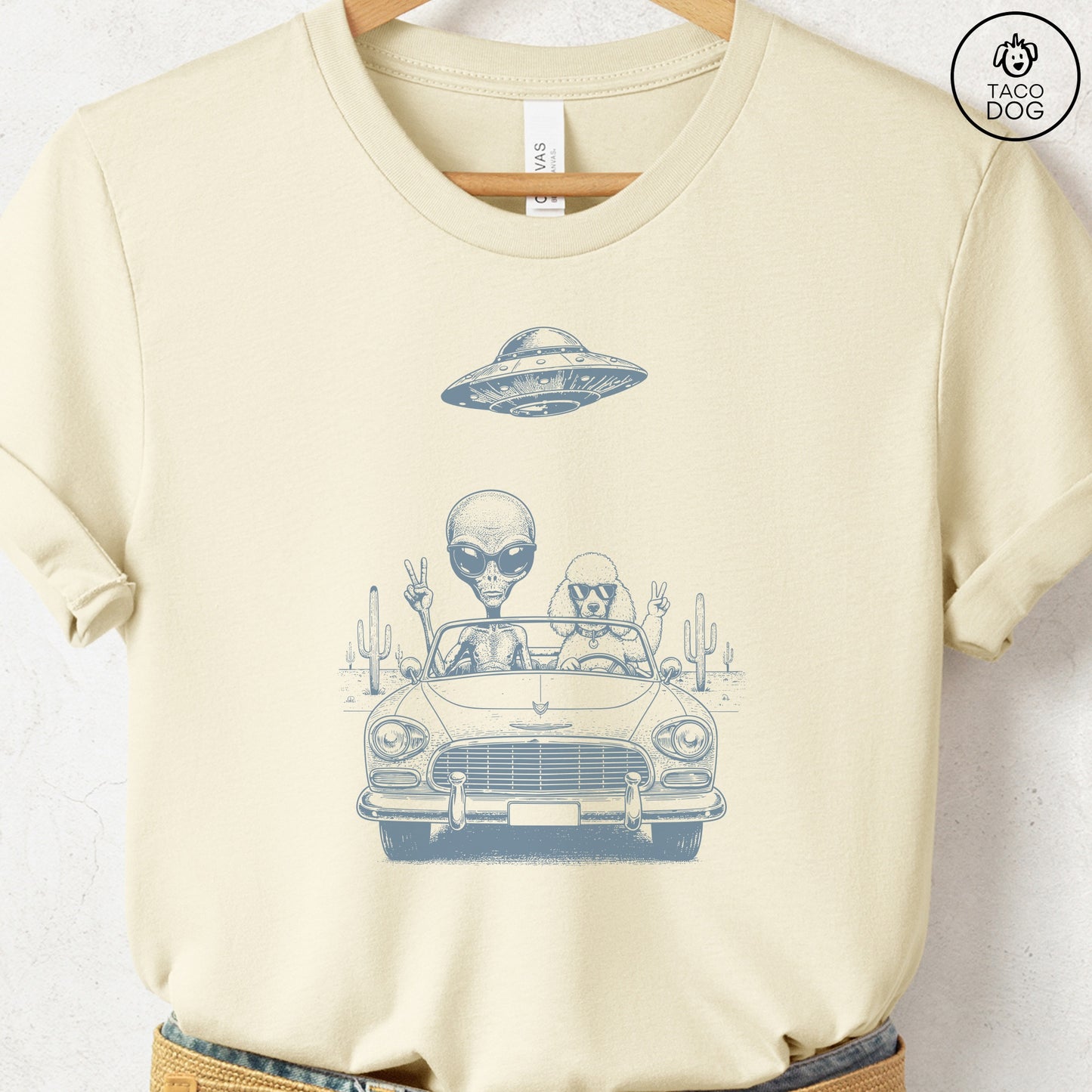 Poodle Vintage UFO T-Shirt Taco-Dog