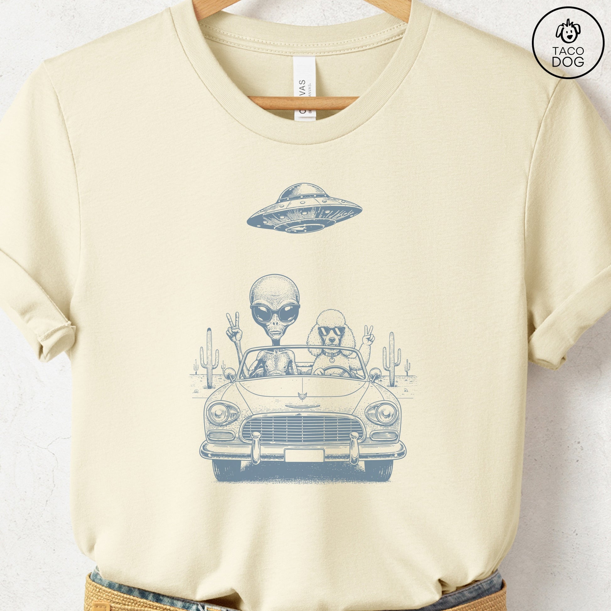 Poodle Vintage UFO T-Shirt Taco-Dog