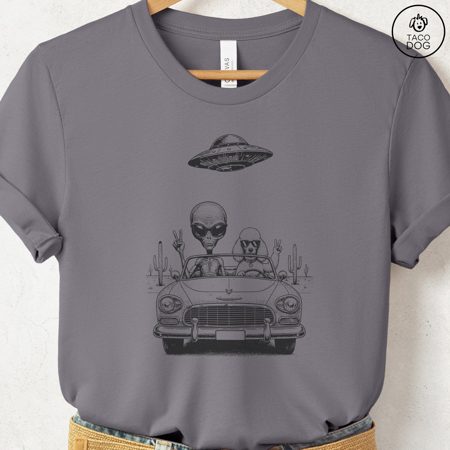 Poodle Vintage UFO T-Shirt Taco-Dog