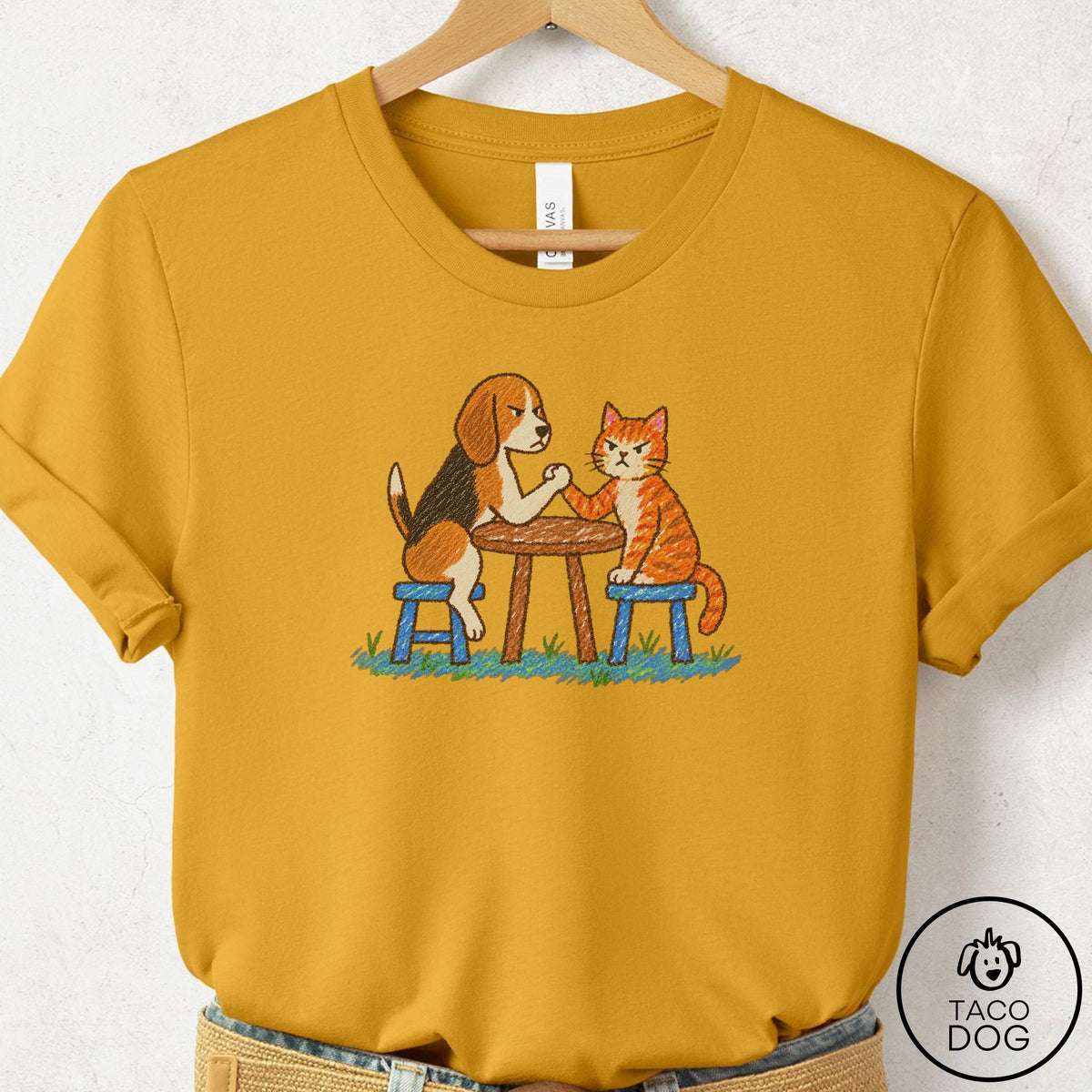 Beagle Arm Wrestling T-Shirt Mustard Taco-Dog
