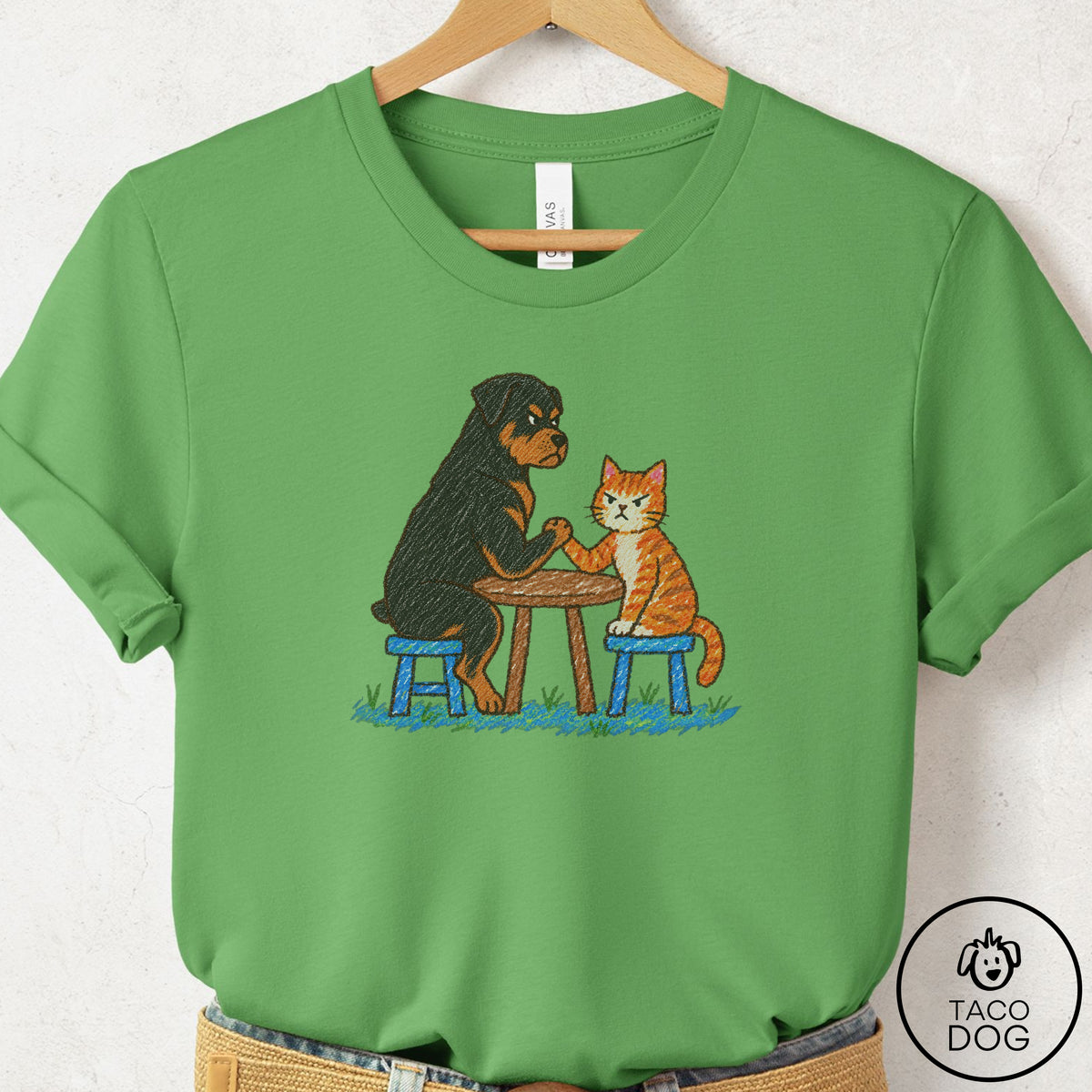 Rottweiler Arm Wrestling T-Shirt Leaf Taco-Dog