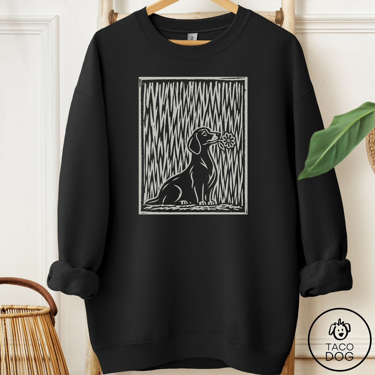 Dachshund Brings the Flower Sweatshirt Black Taco-Dog