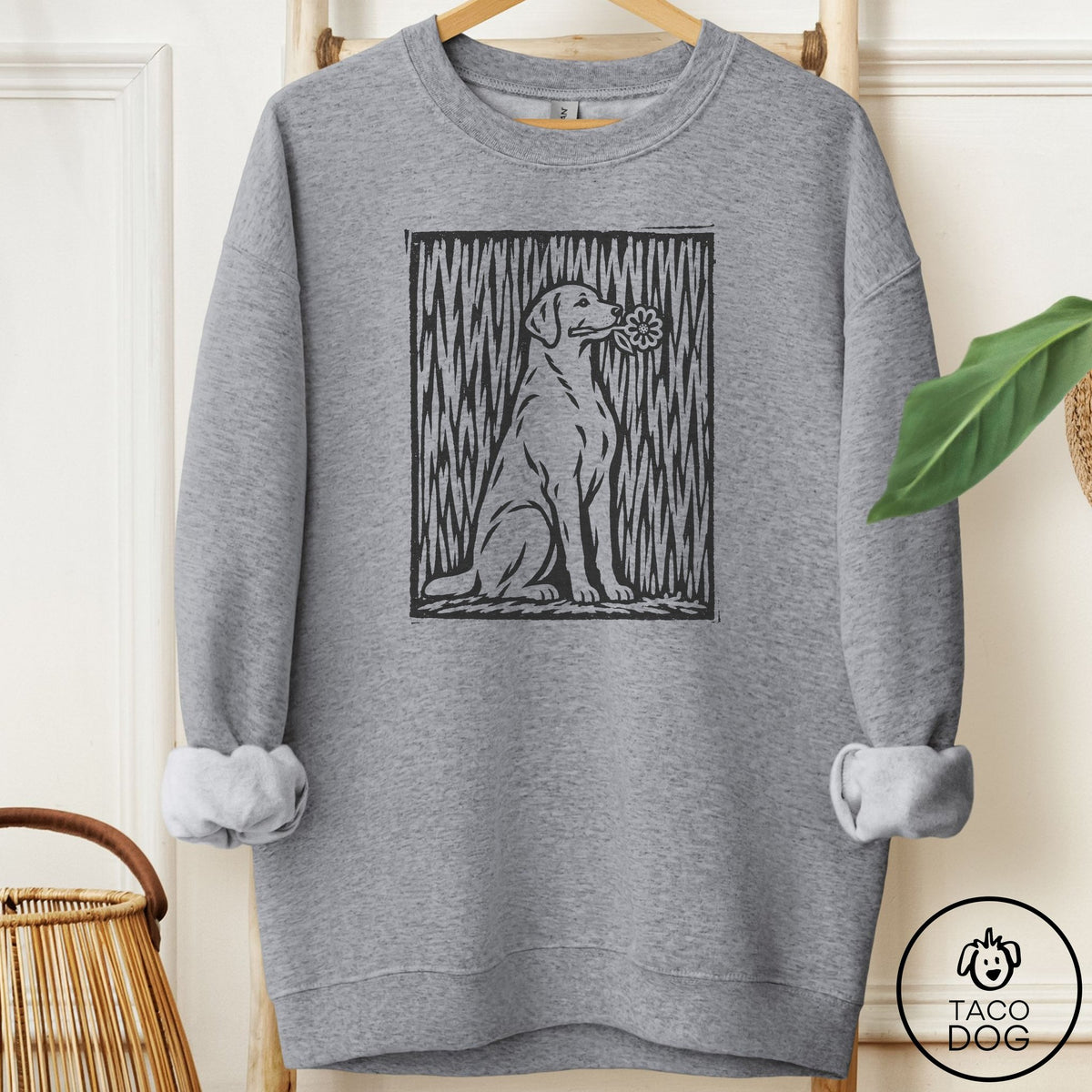 Labrador Retriever Brings the Flower Sweatshirt Graphite Heather Taco-Dog