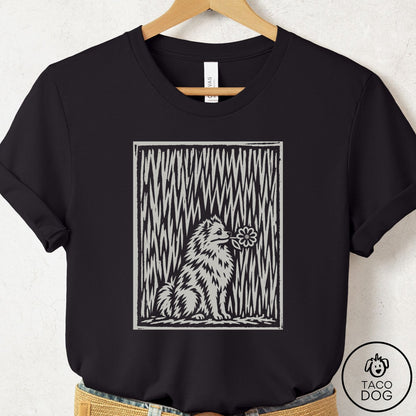 Pomeranian Brings the Flower T-Shirt Black Taco-Dog