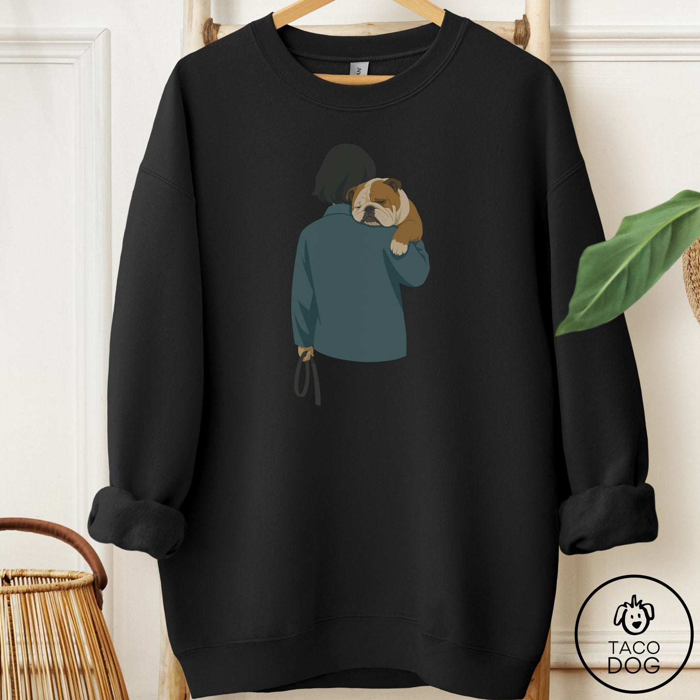 English Bulldog Carry Sweatshirt Black Taco-Dog