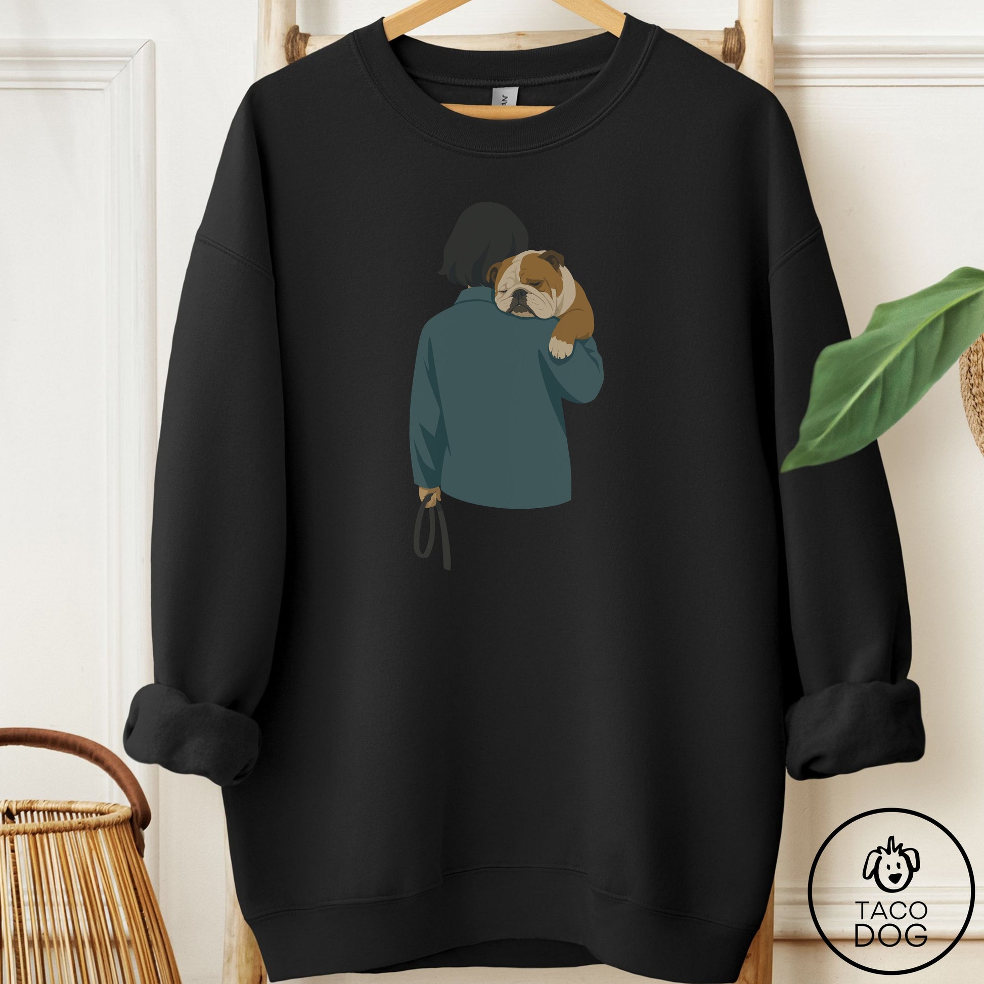 English Bulldog Carry Sweatshirt Black Taco-Dog