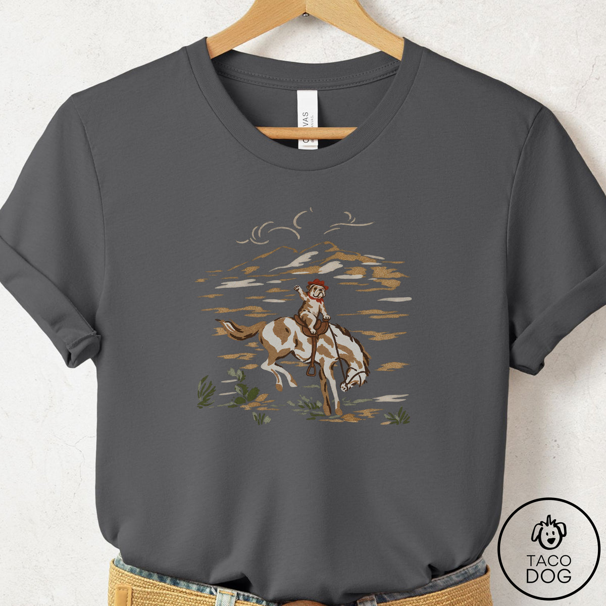 English Bulldog 1950s Cowboy T-Shirt Asphalt Taco-Dog