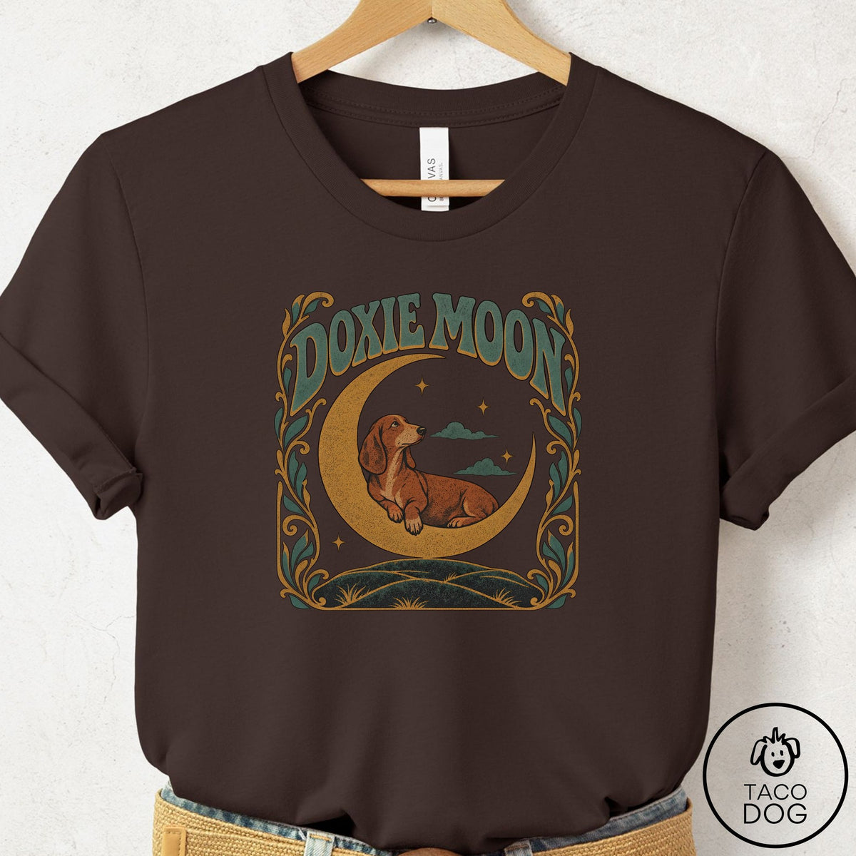 Dachshund Crescent Moon T-Shirt Brown Taco-Dog