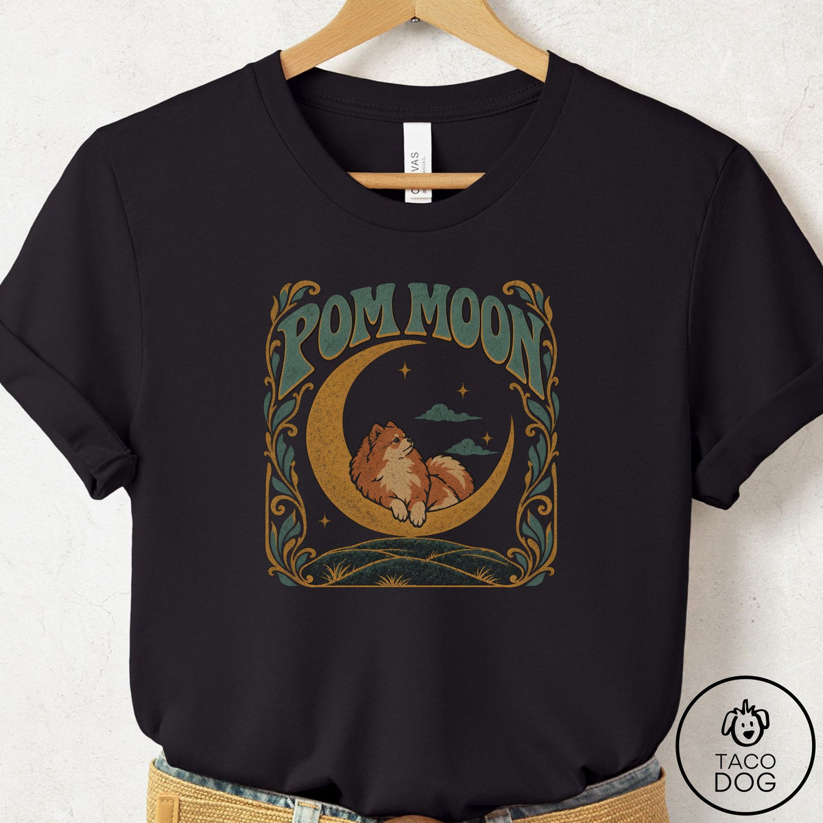 Pomeranian Crescent Moon T-Shirt Black Taco-Dog
