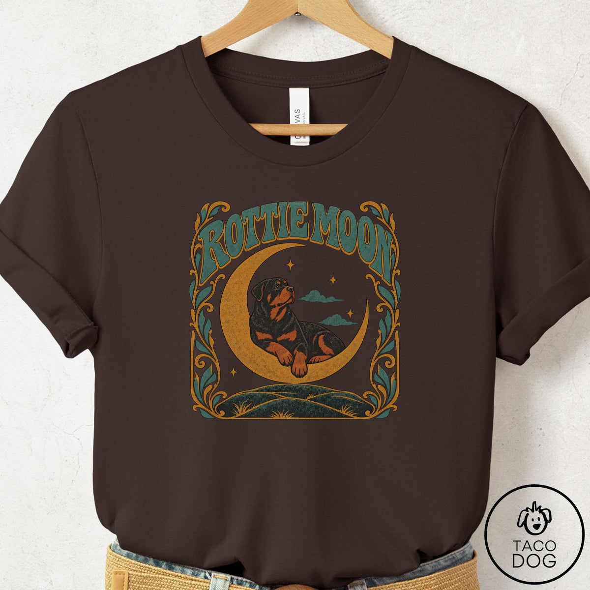 Rottweiler Crescent Moon T-Shirt Brown Taco-Dog