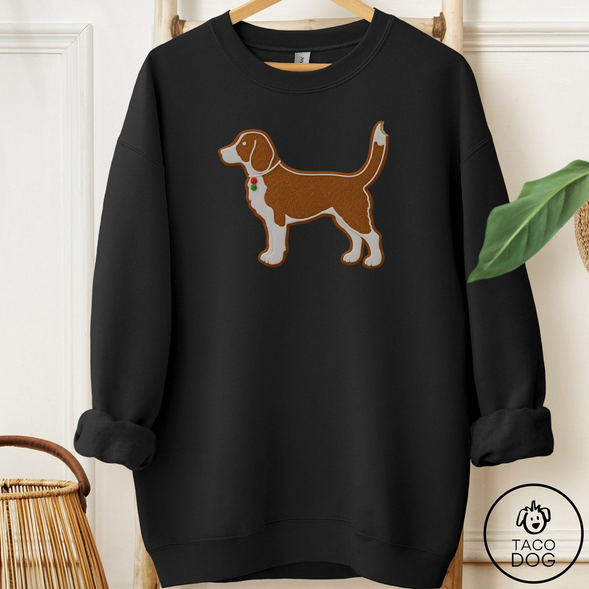 Beagle Gingerbread Sweatshirt Black Taco-Dog