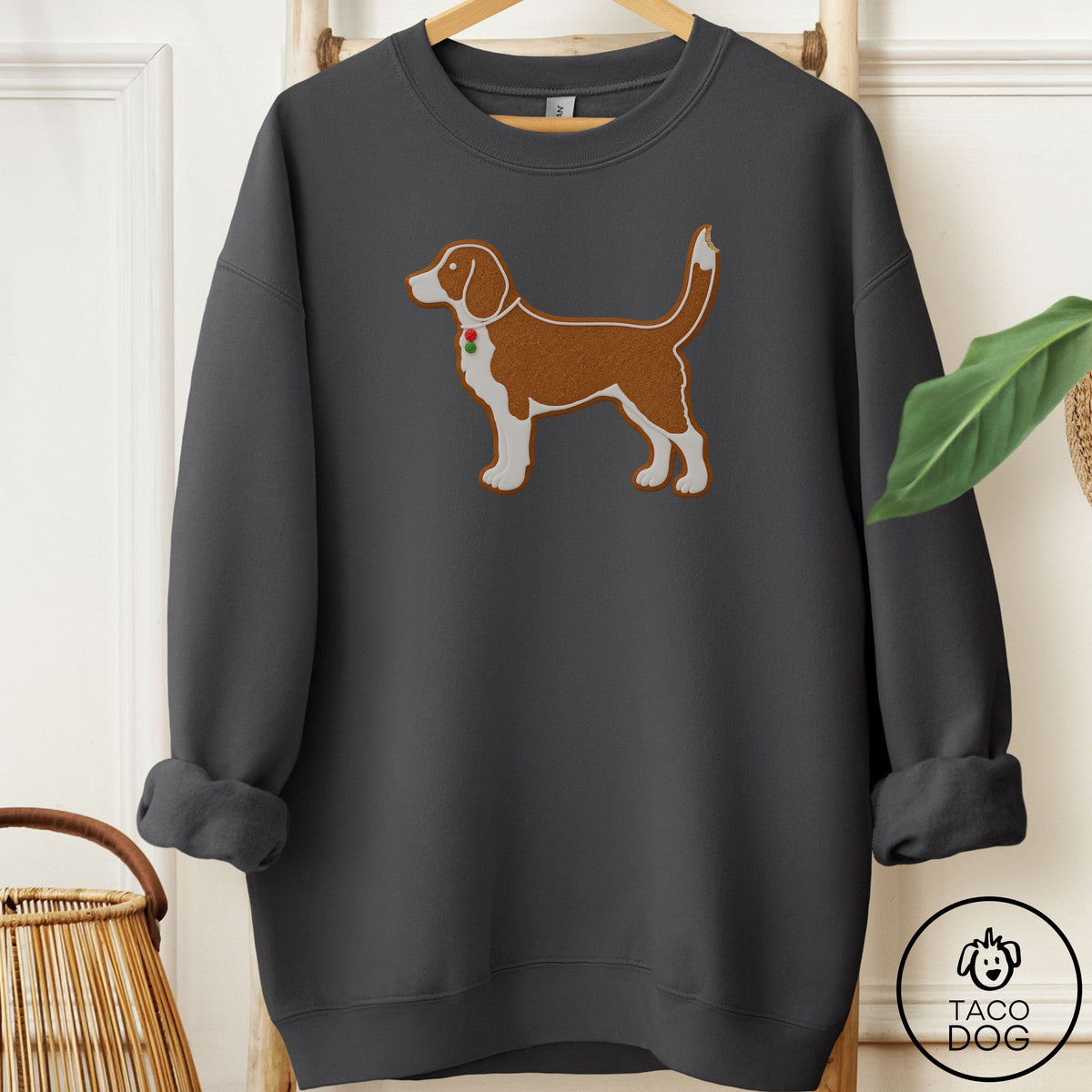 Beagle Gingerbread Sweatshirt Charcoal Taco-Dog