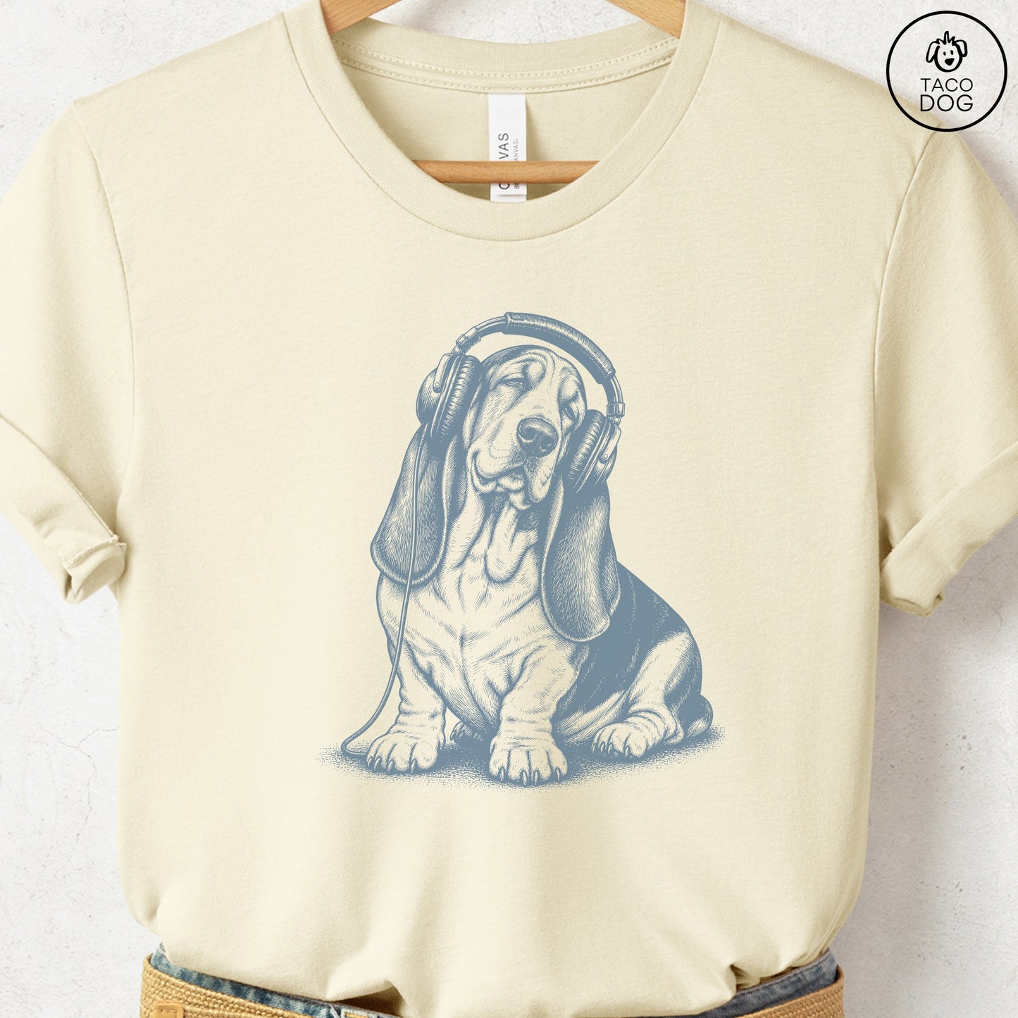 Basset Hound Headphones T-Shirt Natural Taco-Dog