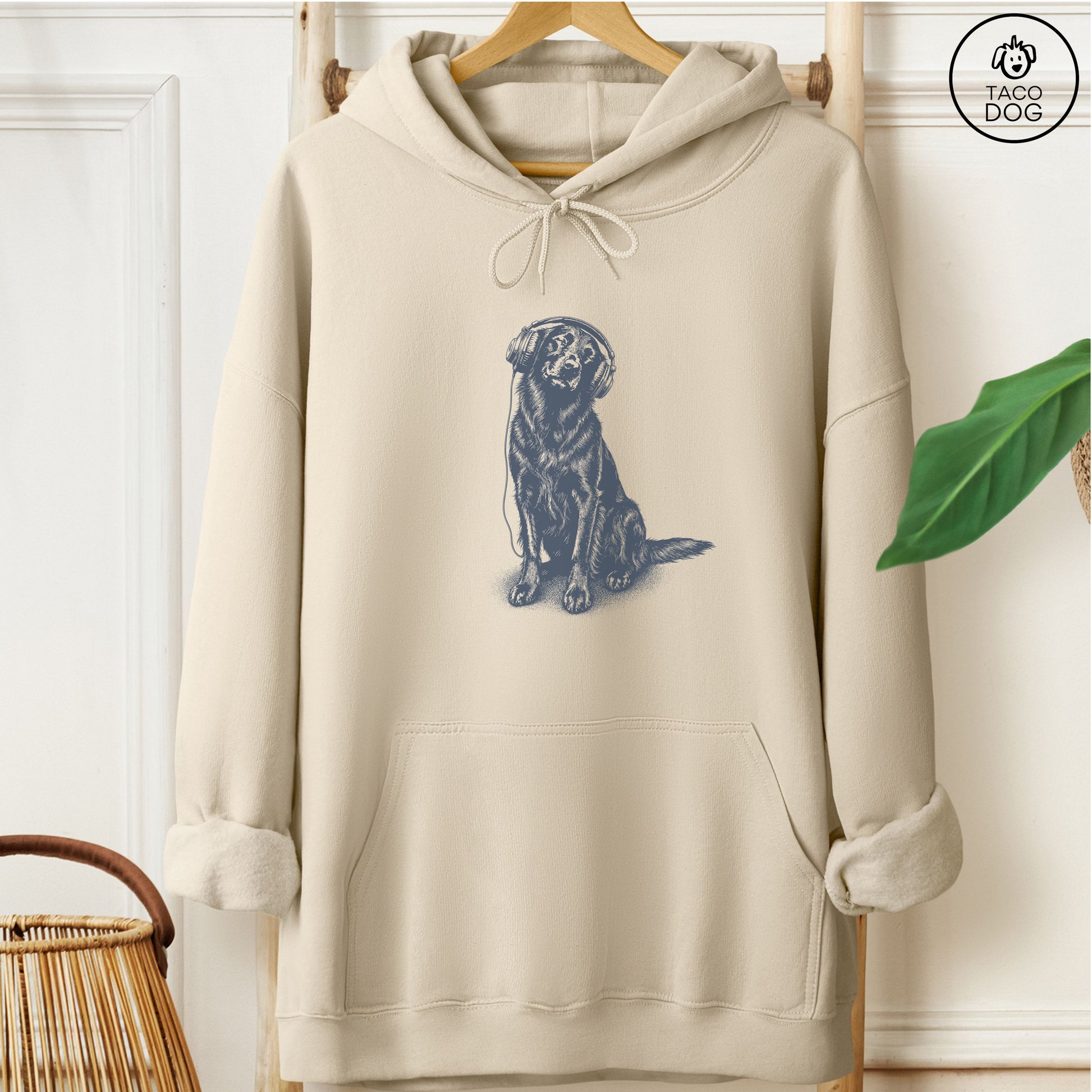 Flat-Coated Retriever Headphones Hoodie Sand Taco-Dog