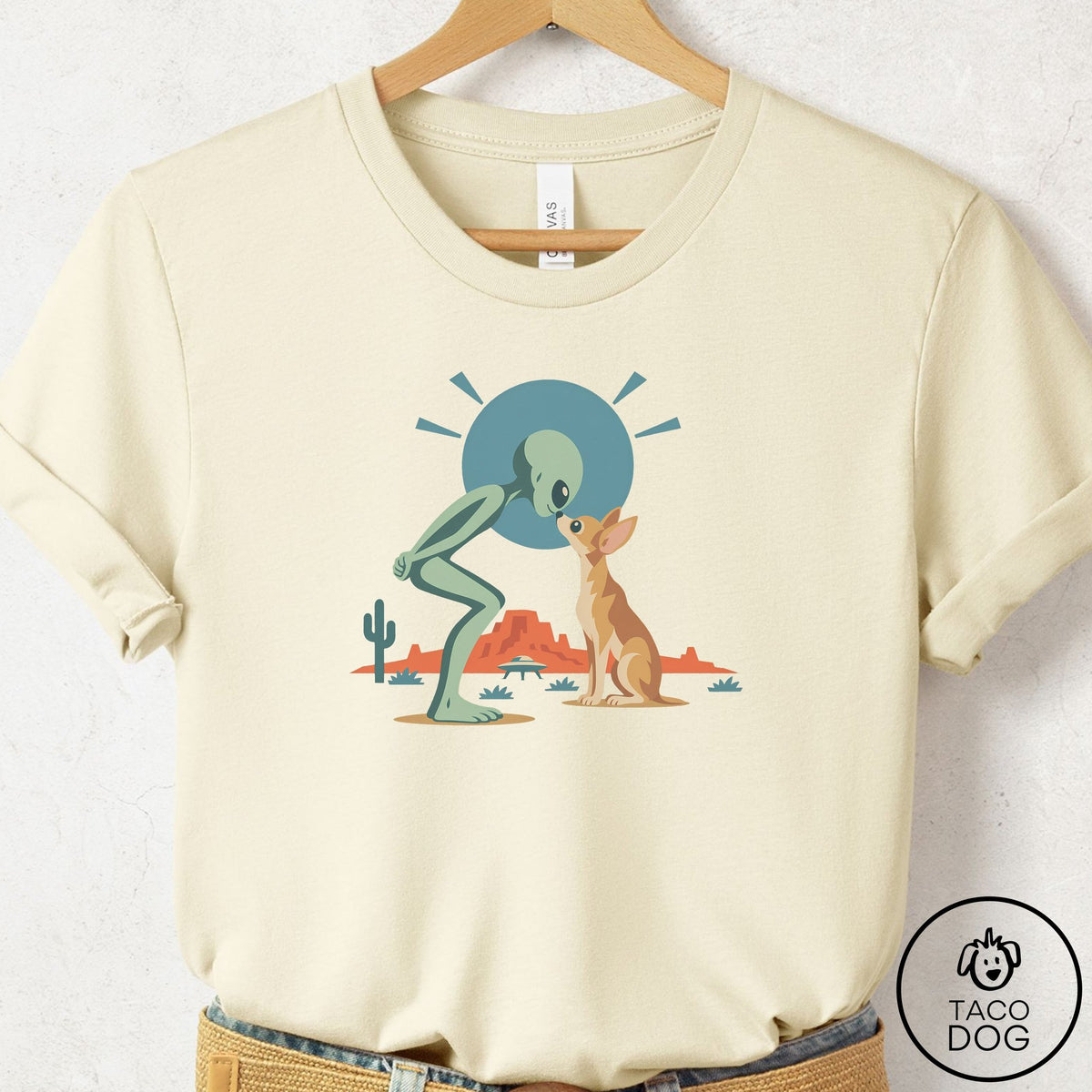 Chihuahua Hello Neighbor T-Shirt Natural Taco-Dog