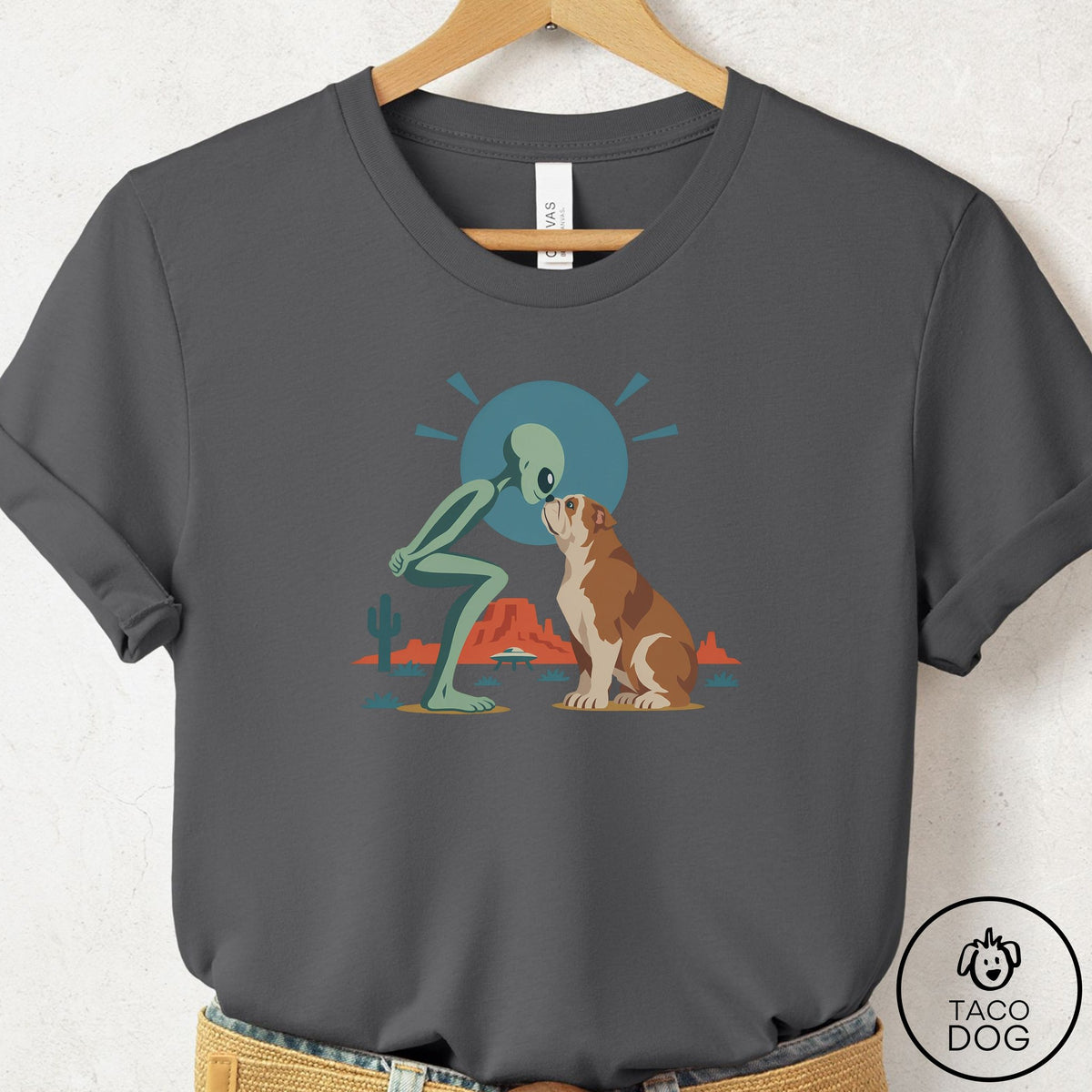 English Bulldog Hello Neighbor T-Shirt Asphalt Taco-Dog