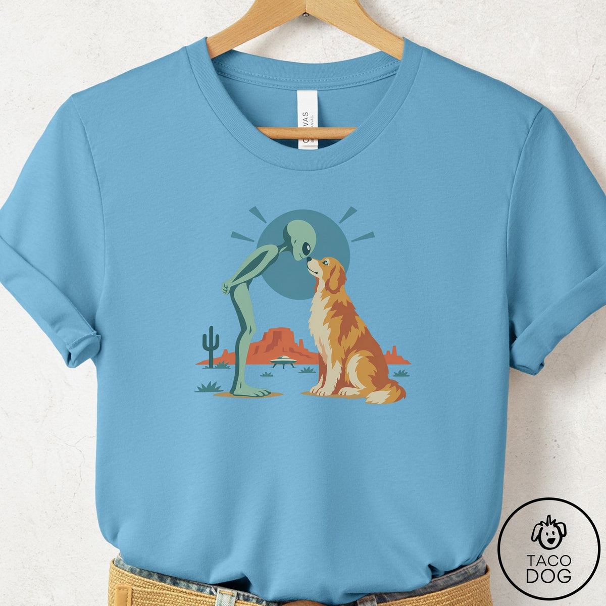 Golden Retriever Hello Neighbor T-Shirt Ocean Blue Taco-Dog