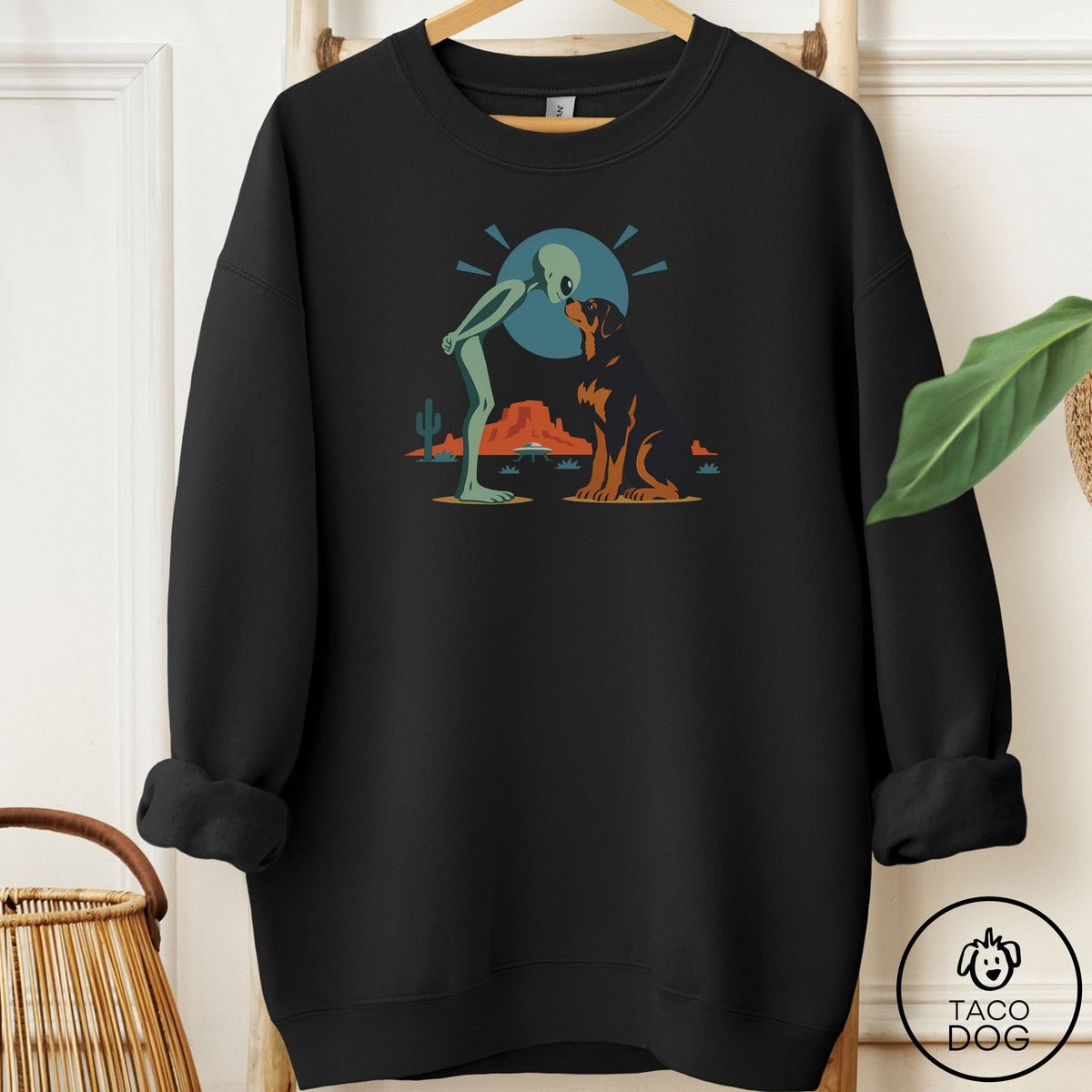 Rottweiler Hello Neighbor Sweatshirt Black Taco-Dog