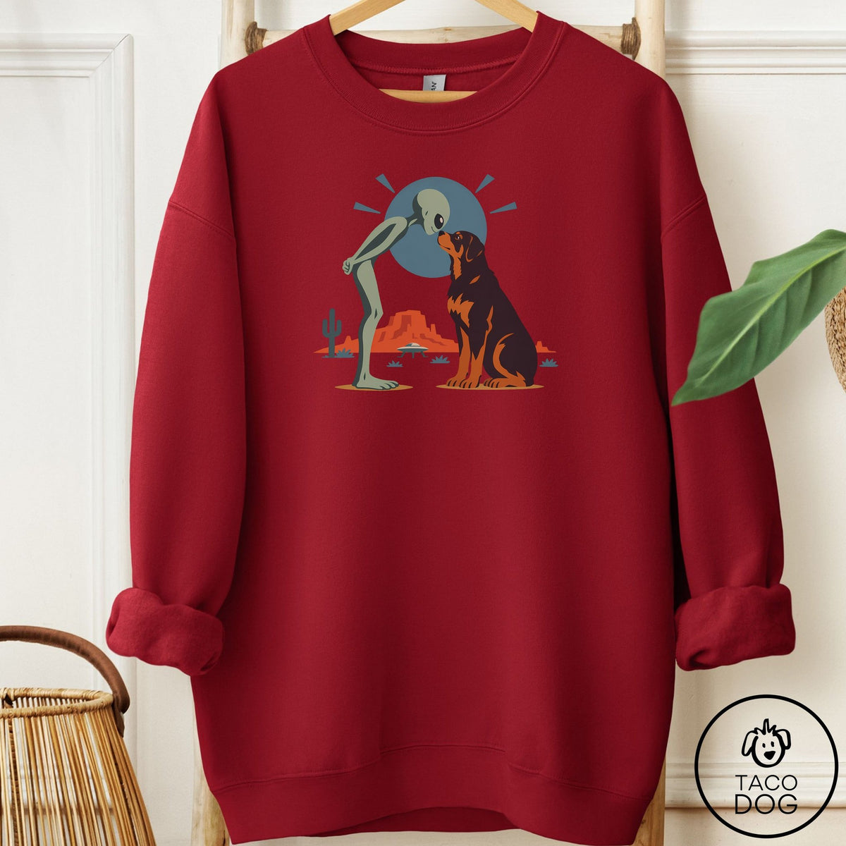 Rottweiler Hello Neighbor Sweatshirt Garnet Taco-Dog