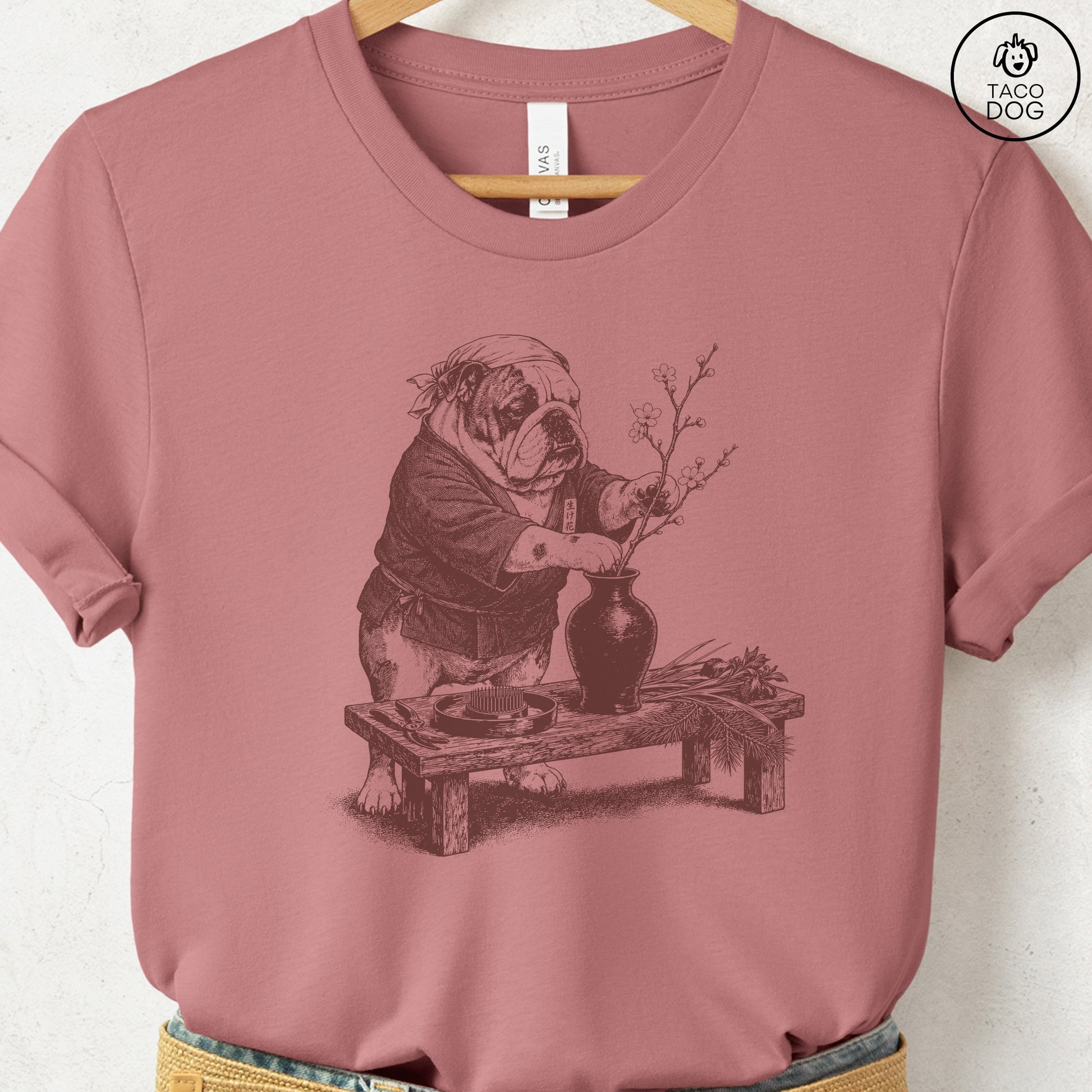 English Bulldog Ikebana T-Shirt Heather Mauve S Taco-Dog