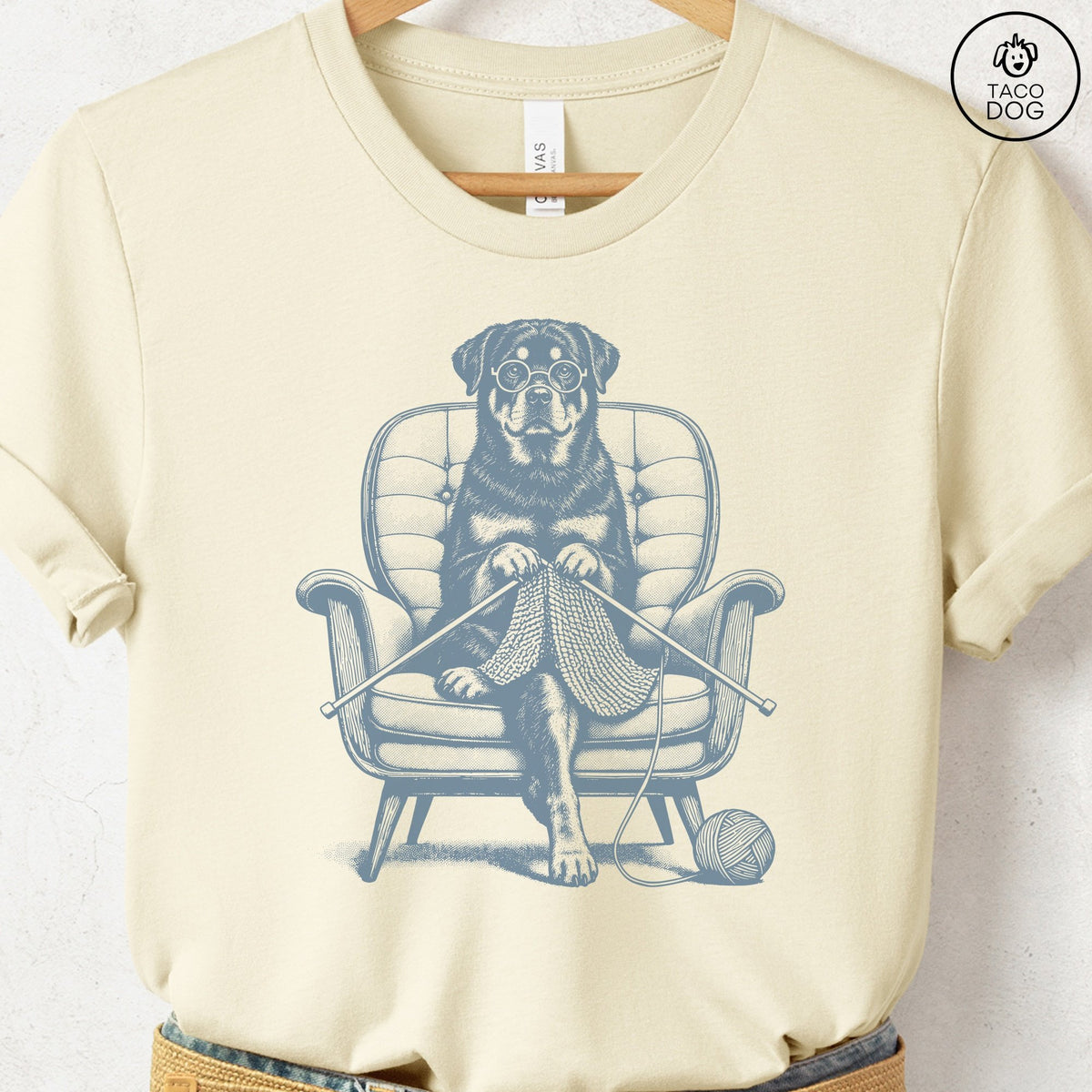 Rottweiler Knitting T-Shirt Natural Taco-Dog