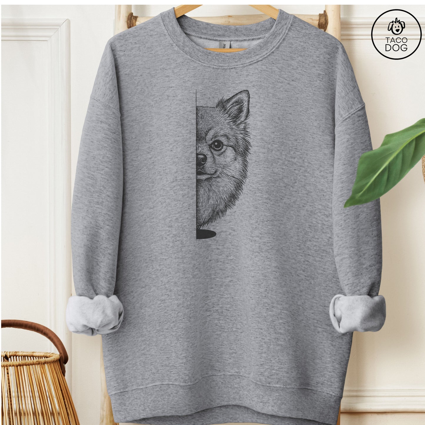 Pomeranian Peeking Sweatshirt Graphite Heather M Taco-Dog