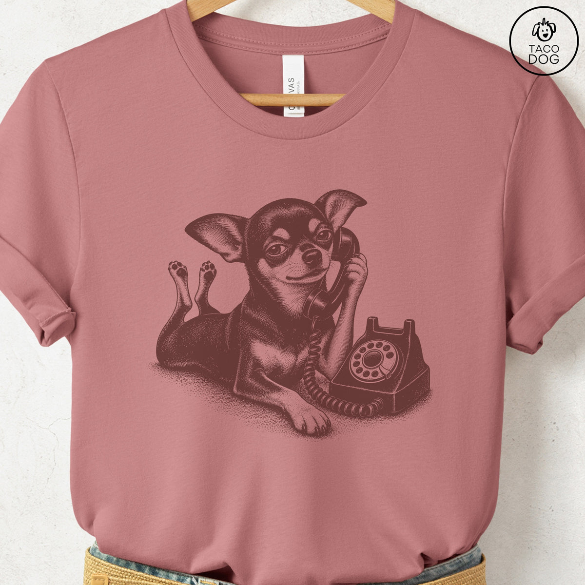 Chihuahua Phone T-Shirt, design close-up