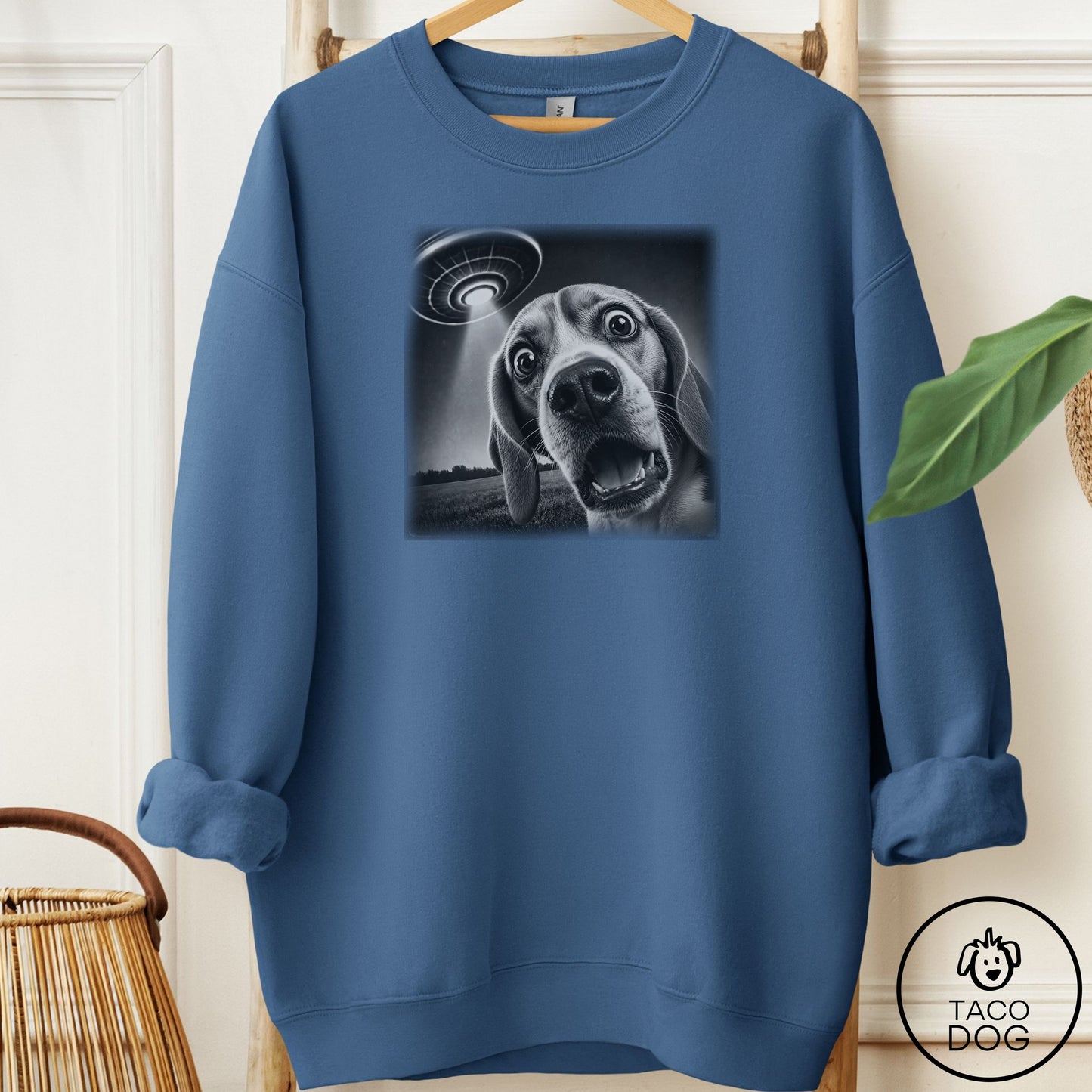 Beagle Selfie Sweatshirt