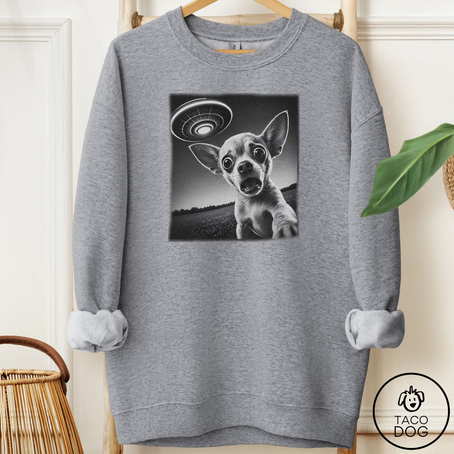Chihuahua Selfie Sweatshirt