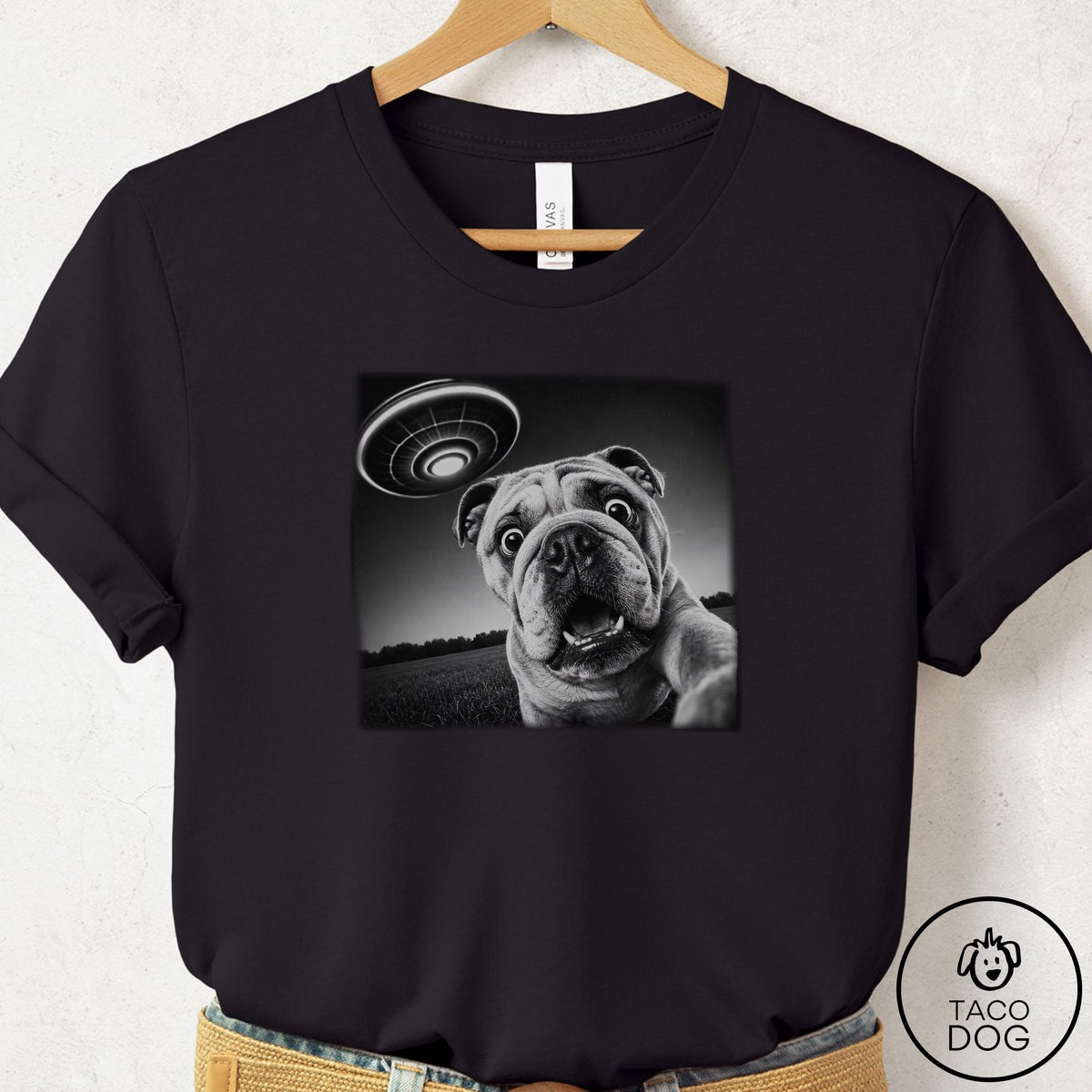 English Bulldog Selfie T-Shirt