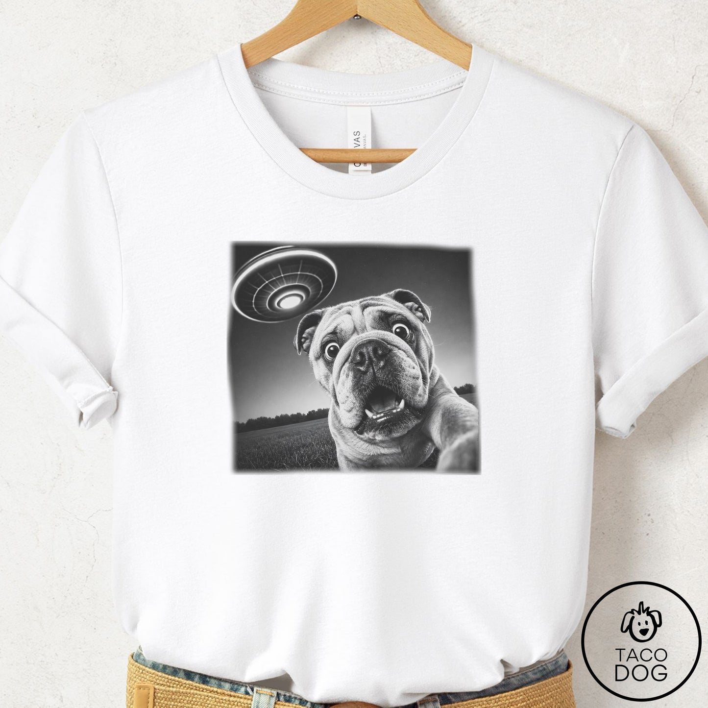 English Bulldog Selfie T-Shirt
