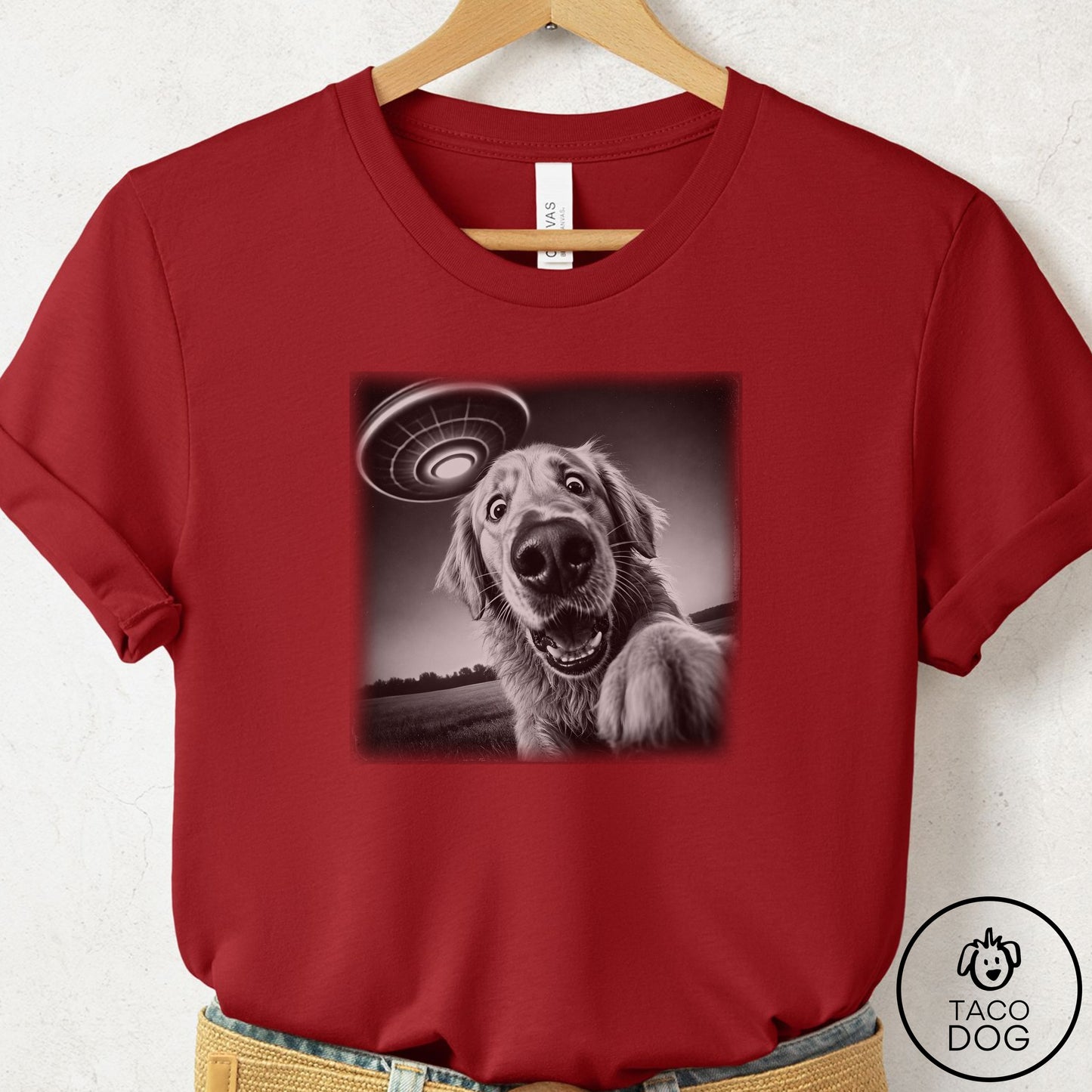 Golden Retriever Selfie T-Shirt