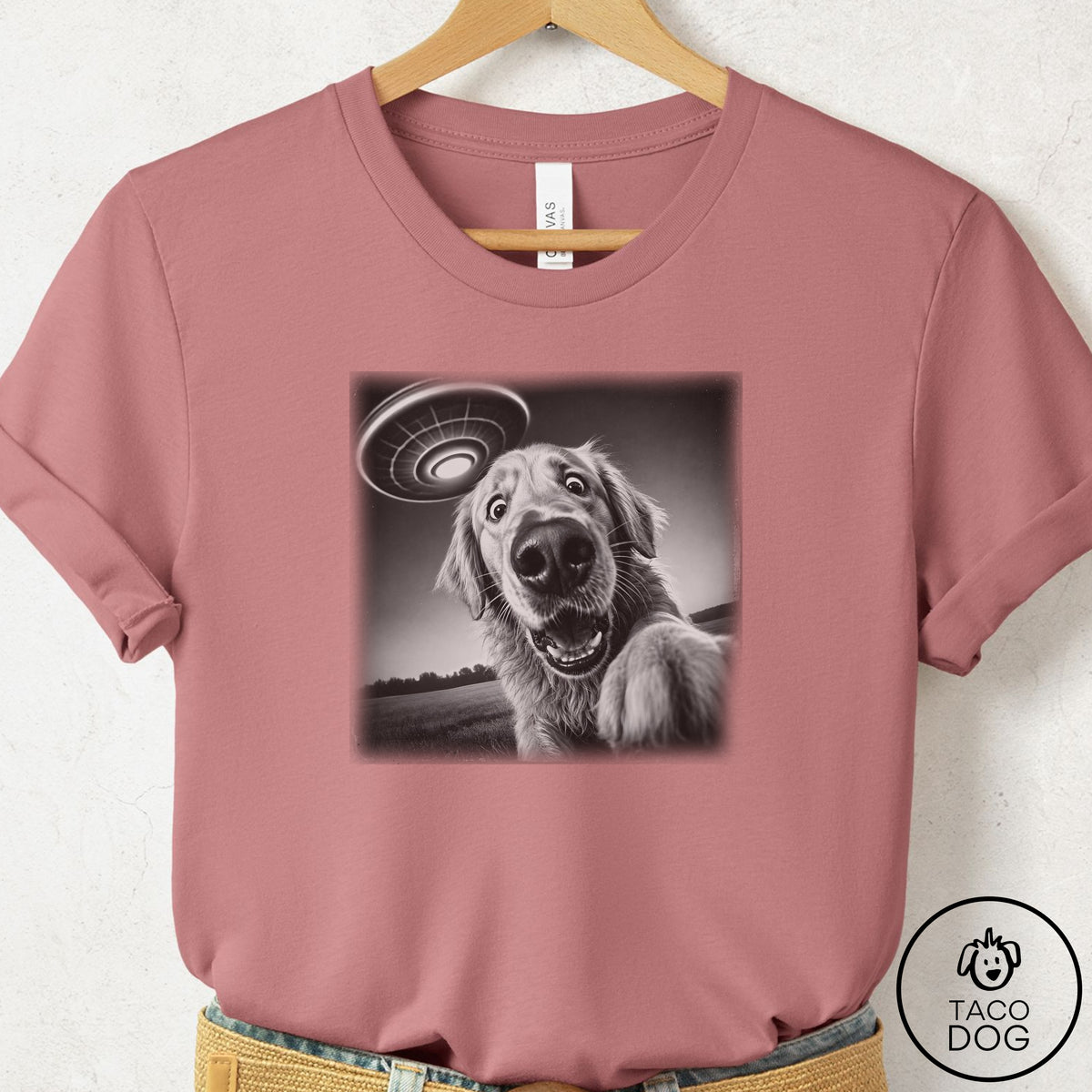 Golden Retriever Selfie T-Shirt