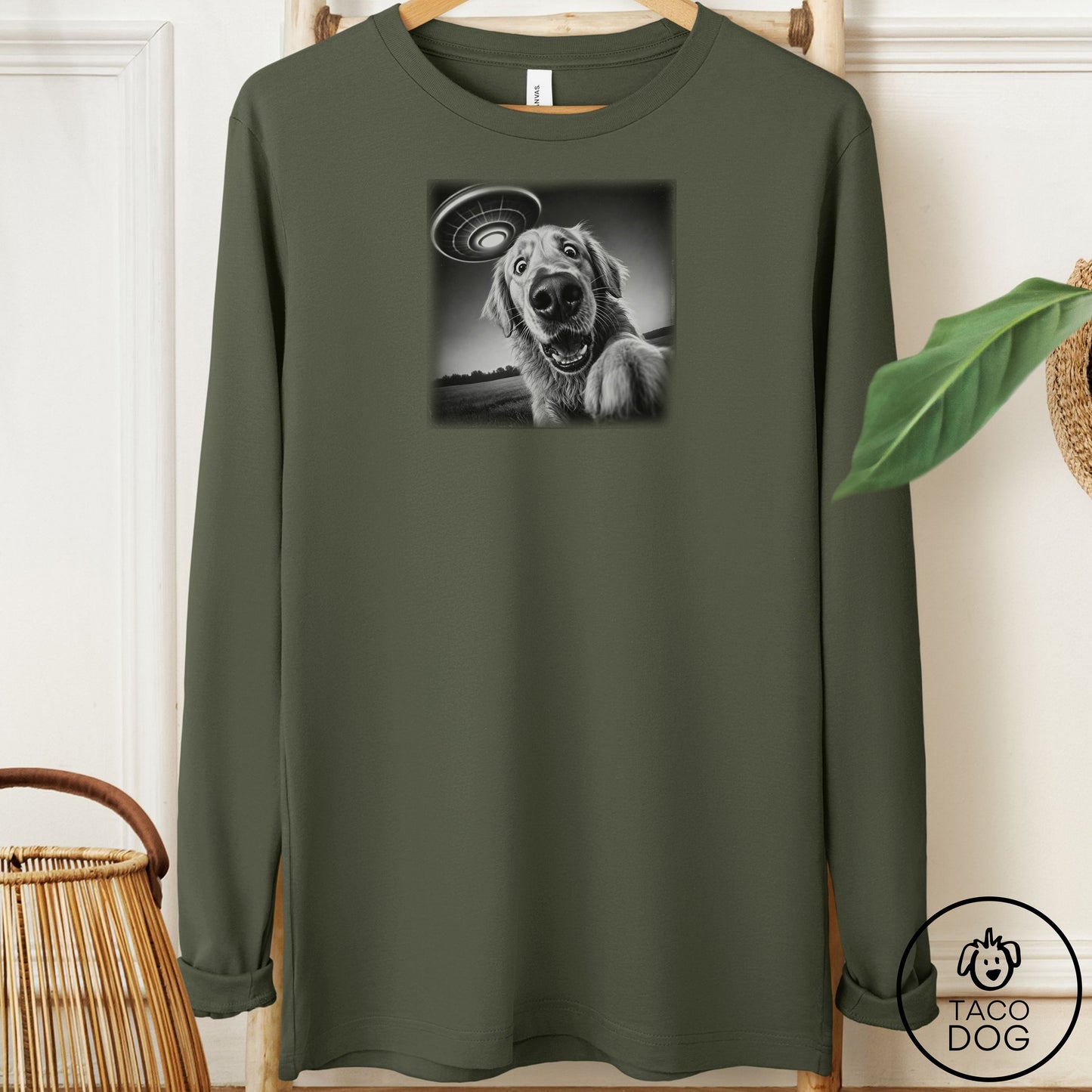 Golden Retriever Selfie Long Sleeve Tee