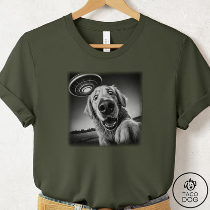 Golden Retriever Selfie T-Shirt