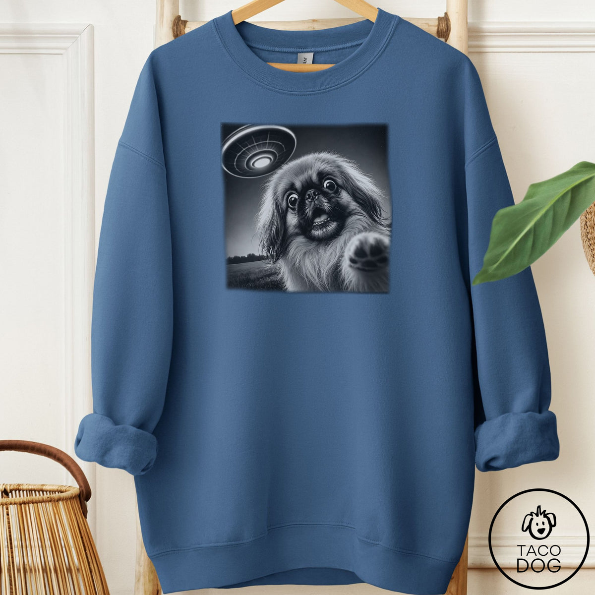 Pekingese Selfie Sweatshirt