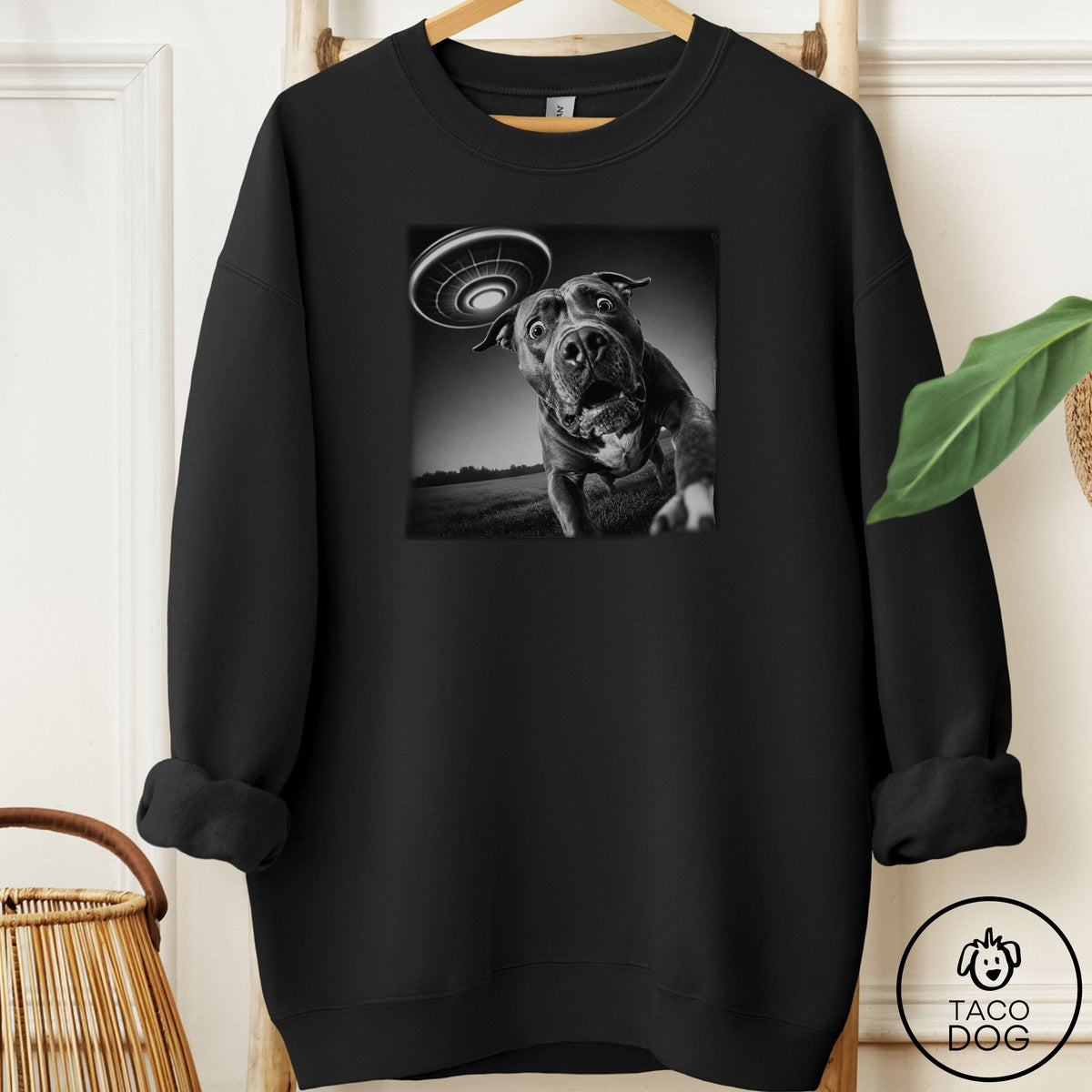 Pitbull Selfie Sweatshirt