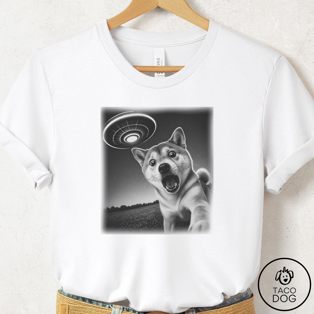 Shiba Inu Selfie T-Shirt