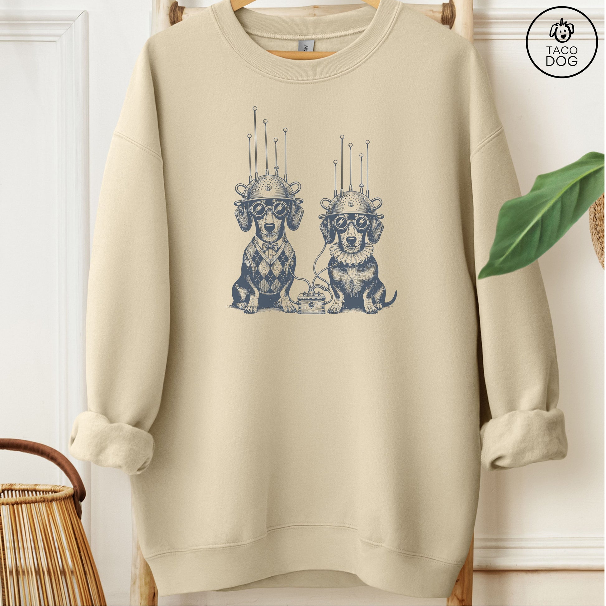 Dachshund Tin Hat Sweatshirt Sand M Taco-Dog