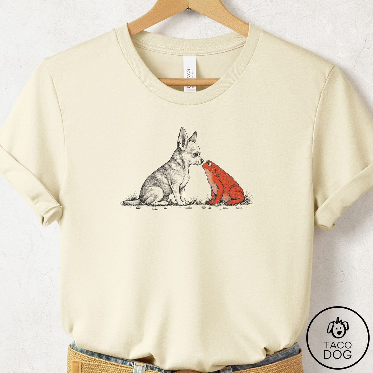 Chihuahua Toad Watch T-Shirt Natural Taco-Dog