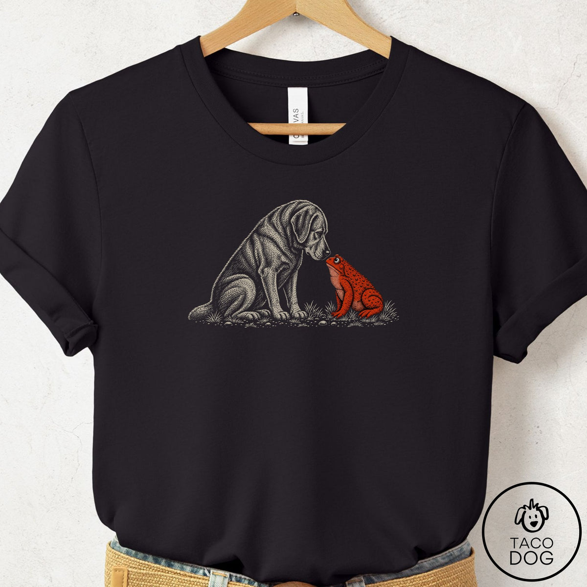 Labrador Retriever Toad Watch T-Shirt Black Taco-Dog