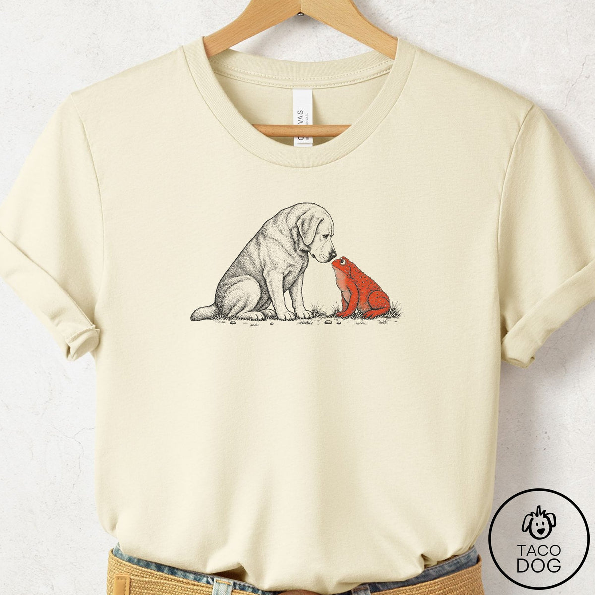 Labrador Retriever Toad Watch T-Shirt Natural Taco-Dog