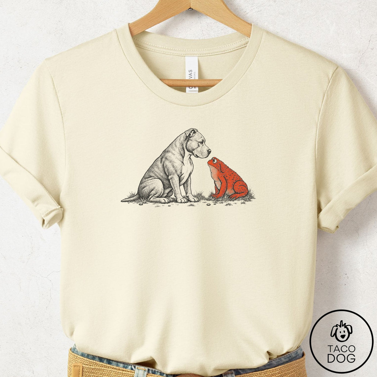 Pitbull Toad Watch T-Shirt Natural Taco-Dog