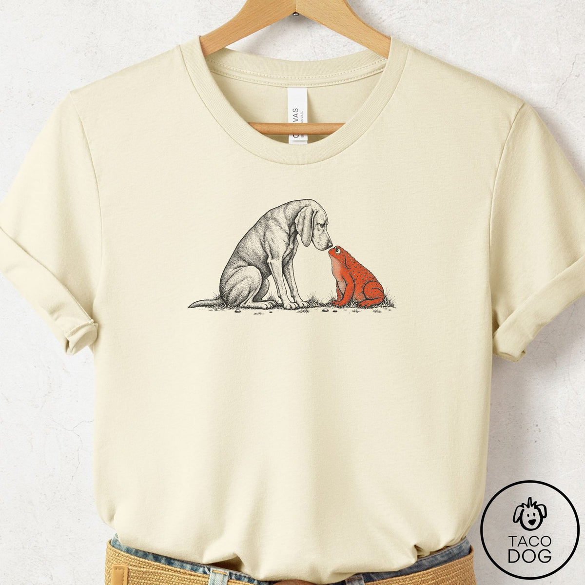 Vizsla Toad Watch T-Shirt Natural Taco-Dog