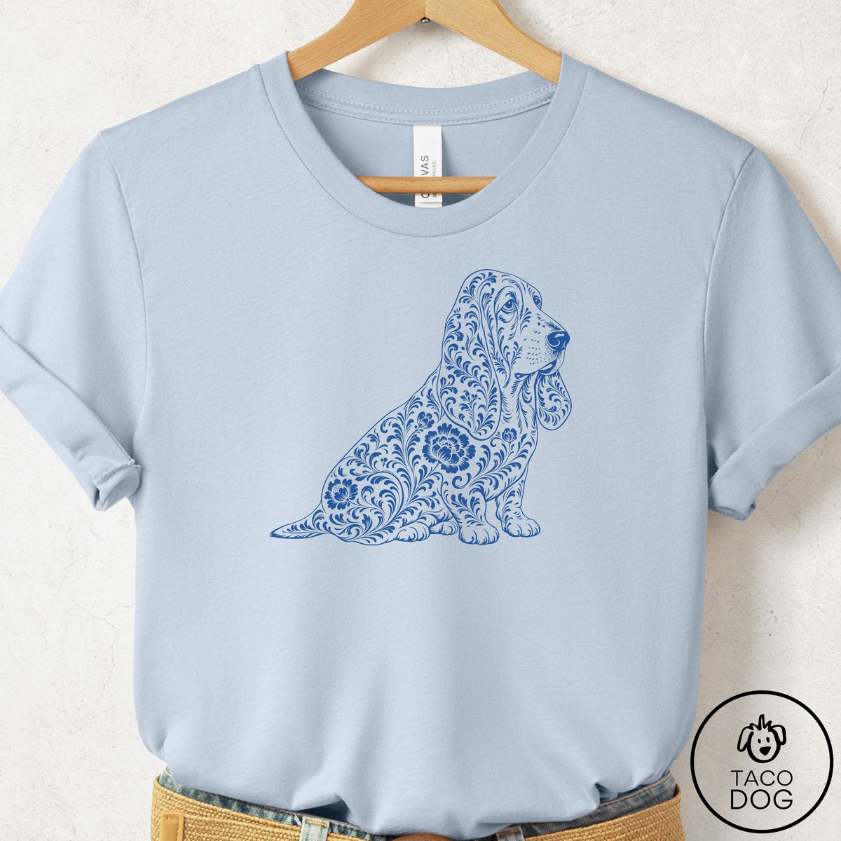 Basset Hound Toile T-Shirt Light Blue Taco-Dog