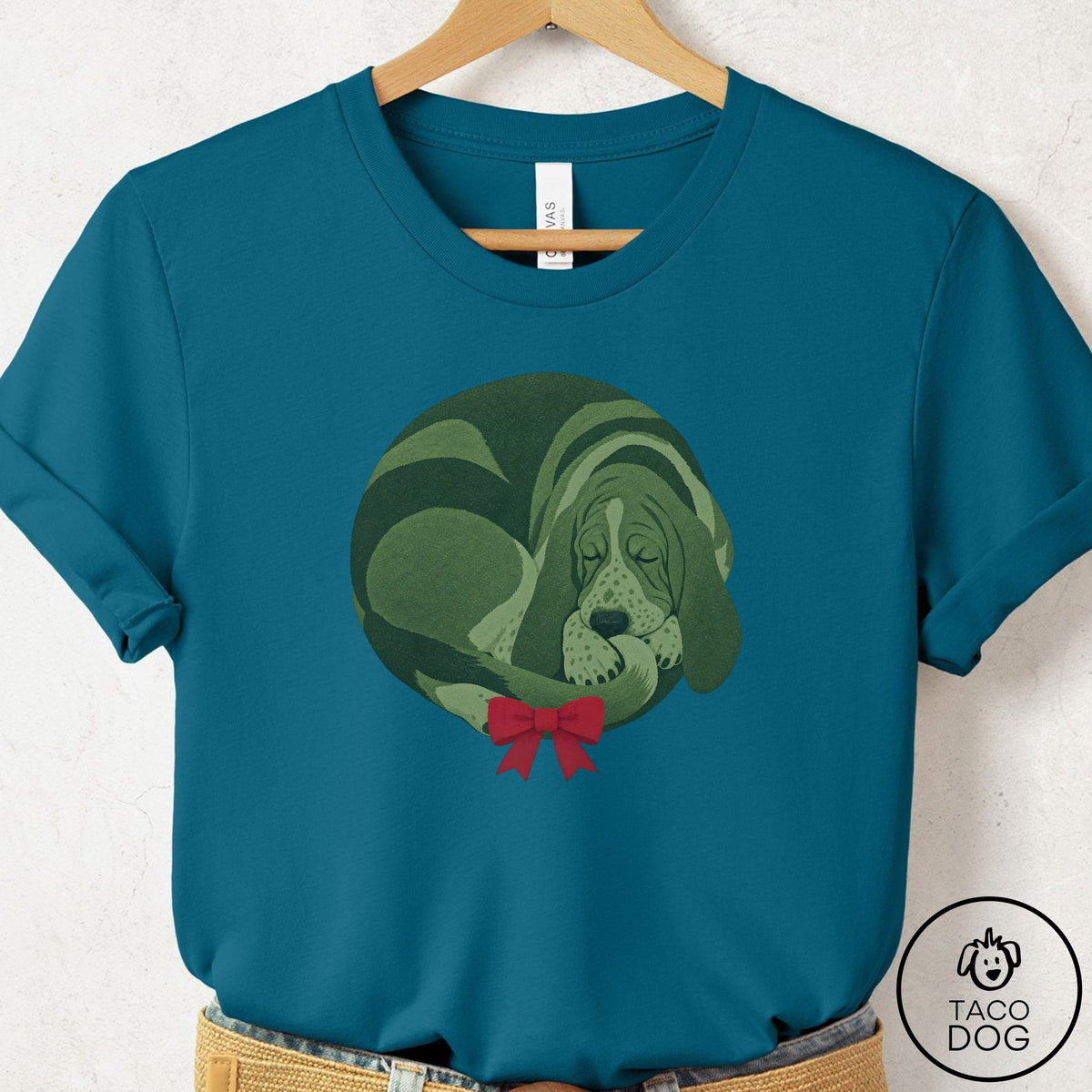 Basset Hound Wreath T-Shirt Deep Teal Taco-Dog